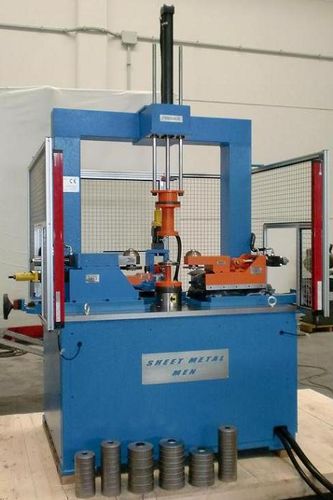Автоматический кромкообрезной станок - SMM-400 - Sheet Metal Men s.r.l. - моторизованный / гидравлический / для круглых деталей
