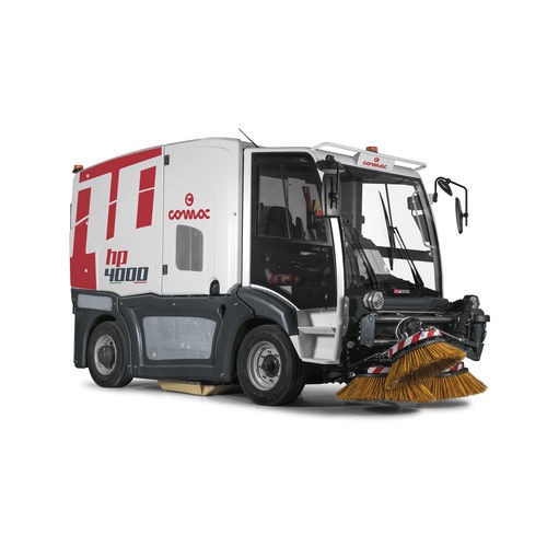 Подметальная машина для улиц - HP4000 - Comac spa - автономная / гидравлическая / пыль