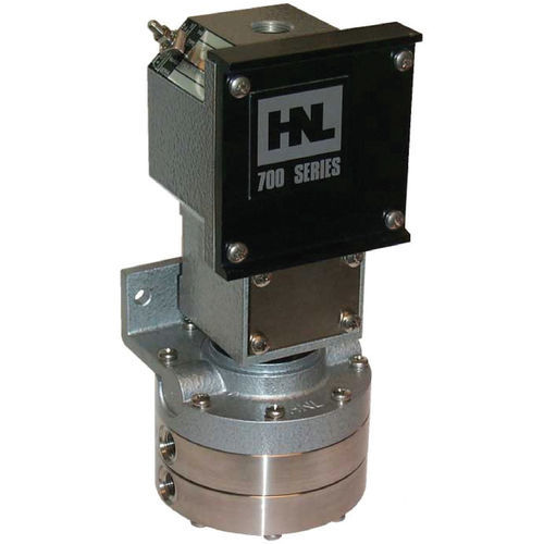 Мембранный прессостат - 700 series - British Rototherm Co. Ltd - дифференциальный / с фланцем / NPT 1/4