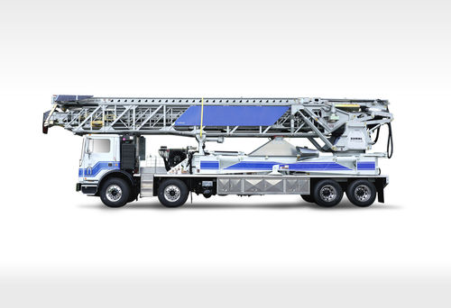 Грузовой автомобиль подъемный кран - LB 33T4 - SCHWING GmbH - четырехосный / для строительства