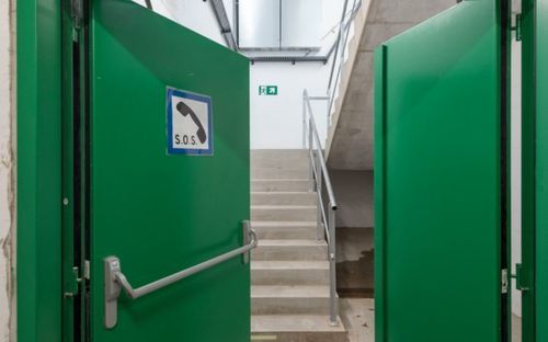 Створчатый ворота - HEINEN SONDERMASCHINENBAU Neustadt GmbH - для использования в помещениях / быстрый / огнезащитный