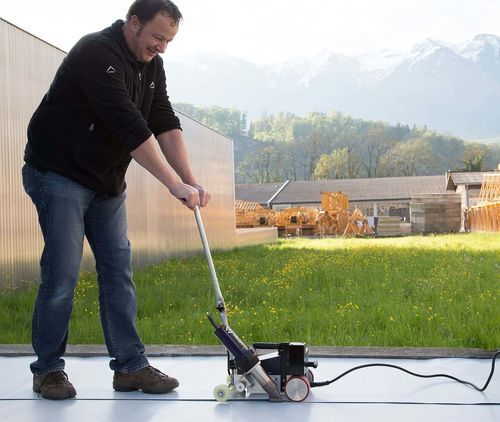 Станок для сварки горячим воздухом - roofer RW3400 - HSK Kunststoff Schweißtechnik GmbH - автоматический / на колесиках / для кровли