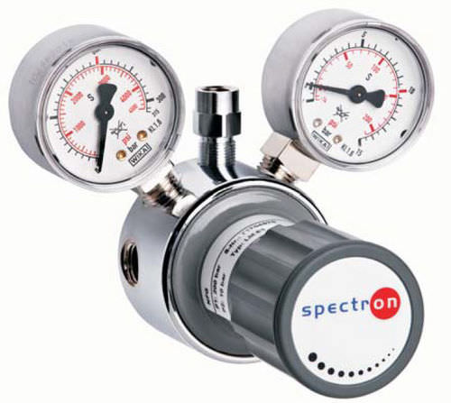 Регулятор давления для газов - LM 62 - Spectron Gas Control Systems GmbH - мембранный / двухступенчатый / из латуни
