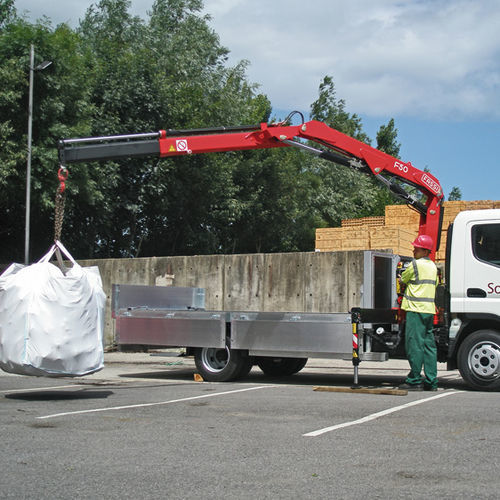 Башенный кран на грузовике - F50A.0 series - Fassi gru S.p.A - с манипулятором / для загрузки / с двигателем внутреннего сгорания