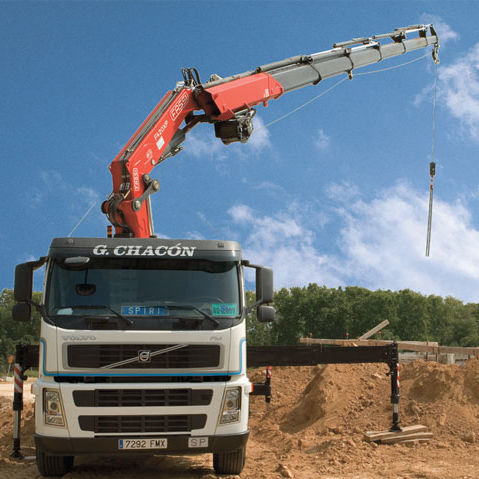 Башенный кран для тяжелых условий эксплуатации - F425 series - Fassi gru S.p.A - на грузовике / телескопический / для строительства