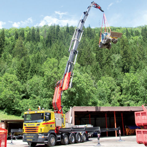 Башенный кран на грузовике - F1950RA he-dynamic series - Fassi gru S.p.A - с манипулятором / телескопический / для строительства