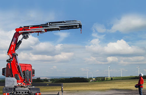 Башенный кран на грузовике - F515RA e-dynamic - Fassi gru S.p.A - со стрелой / для подъема / для тяжелых условий эксплуатации