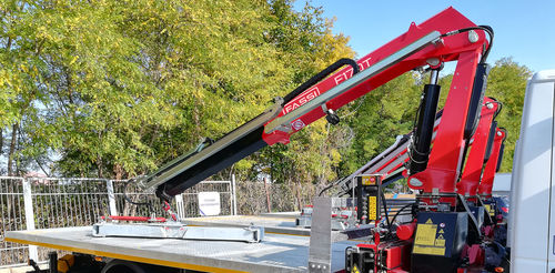Башенный кран на грузовике - F170AT series - Fassi gru S.p.A - со стрелой / для лесохозяйственных работ / для автомобилестроения