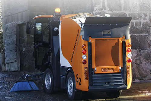 Дизельная подметальная машина - Urban-Sweeper S2 - Boschung Mecatronic AG - для улиц / компактная
