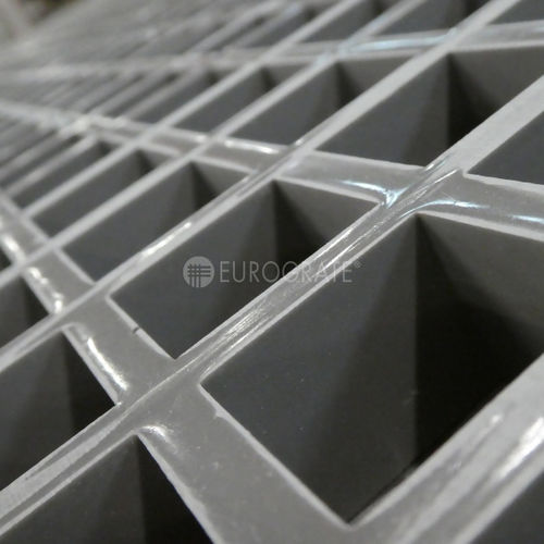 Решетчатый настил из композита - EUROGRATE GRP GRATING AND PROFILES - из армированного стекловолокном полиэстера / прочный / проводящий