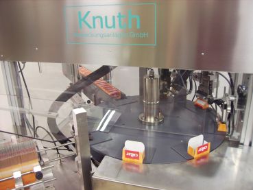 Горизонтальная машина для укладки в картонные коробки - UKK3 V - Knuth Verpackungsanlagen GmbH - автоматическая / с непрерывным движением