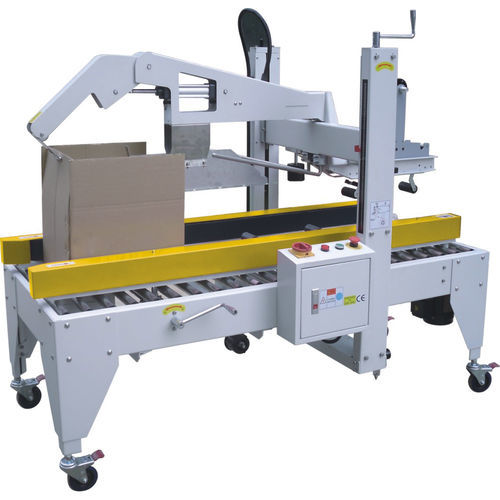 Машина для запечатывания коробок с четырьмя клапанами - SPC-50  - SHANDONG  SINOLION  MACHINERY  CORP  LTD - клейкая лента / полуавтоматическая