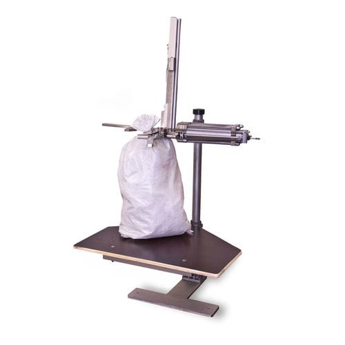 Клипсатор для мешка - ICV600, BC400 - TIPPER TIE TECHNOPACK GmbH - для химических продуктов / пневматический