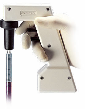 Вспомогательное устройство пипеточного дозатора на аккумуляторе - Pipet-Aid® - Drummond Scientific Company