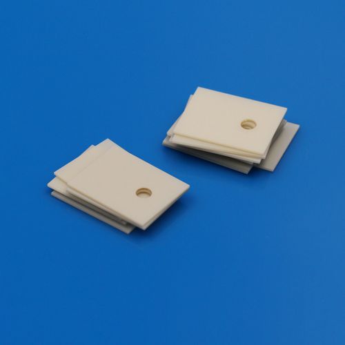 Изоляционная керамика - TO 247 - Xiamen Innovacera Advanced Materials Co., Ltd - листовая / из оксида алюминия / нитрид алюминия